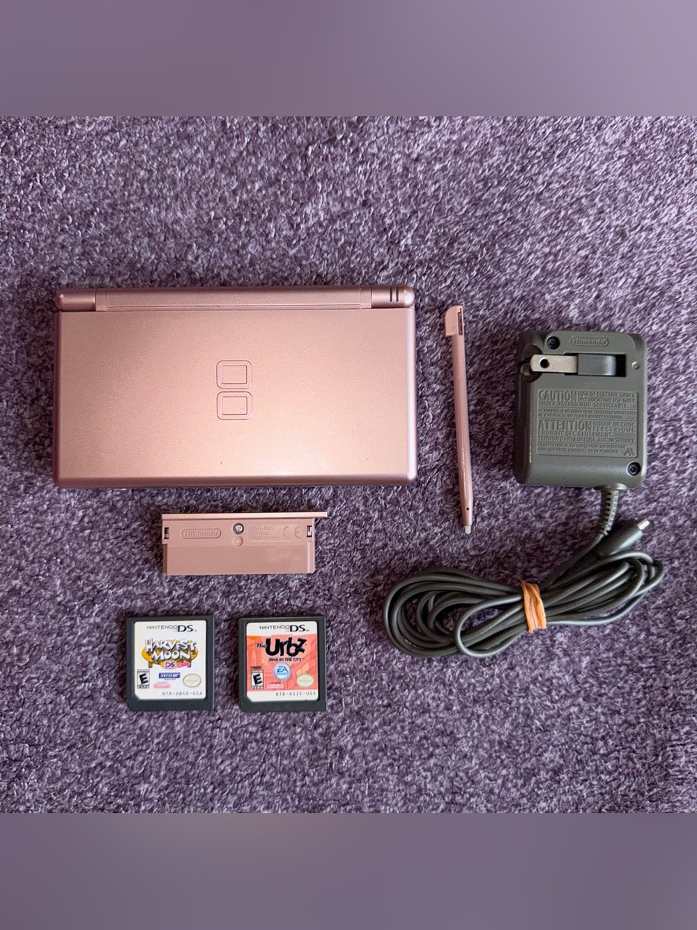 Nintendo DS Lite Metallic Pink with Games
